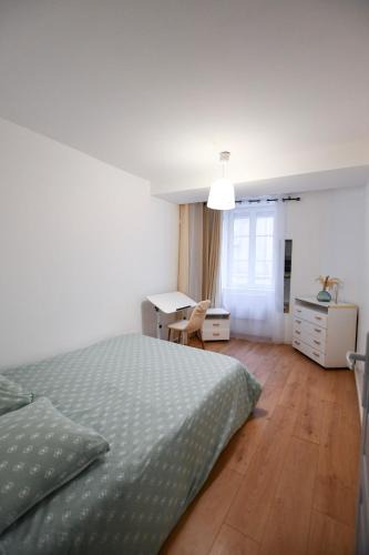 Chateau-Chinon Apartment | Ô Calvaire - Cosy, Café offert & Proche Musées