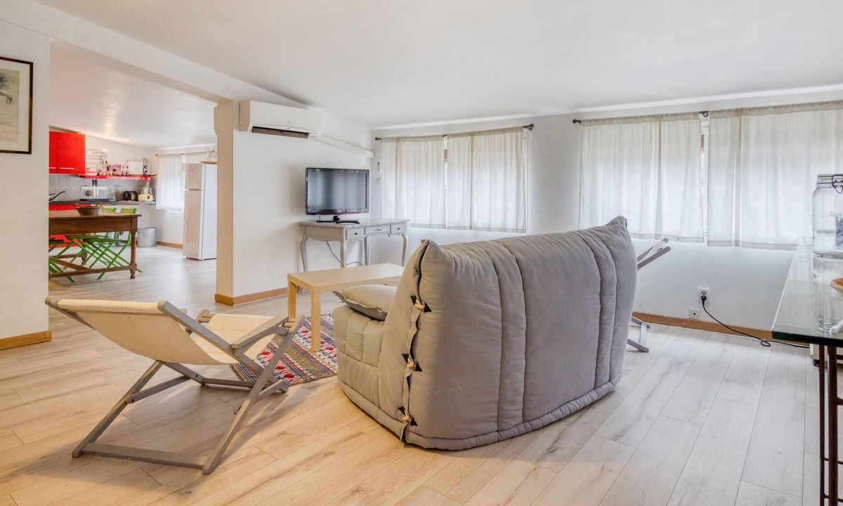 Saint-Didier Apartment | 1 bedroom accommodation in Saint Didier