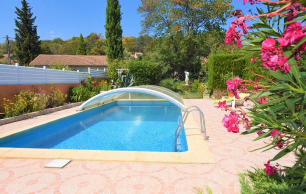 Donzere House | 1 bedroom accommodation in Donzère