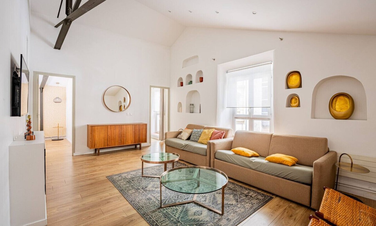 Quartier de la Porte-Saint-Denis Apartment | 10pers-4Bedrooms-Paris10-Gare-MuséeGrévin