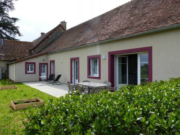 Monetay-sur-Loire House | 110 m² House ∙ 3 bedrooms ∙ 7 guests