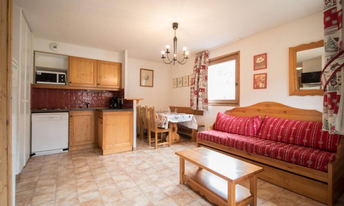 Val Cenis Apartment | 1st floor, view ski slopes, balcony, tv, ski locker, 38m², Val Cenis