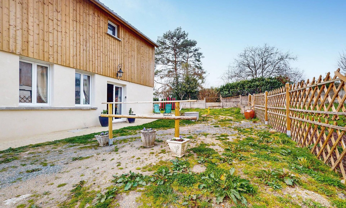 Cossaye House | 2 bedroom amazing home in Cossaye