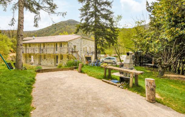 Meysse Apartment | 2 bedroom accommodation in Saint-Martin-sur-Lavez