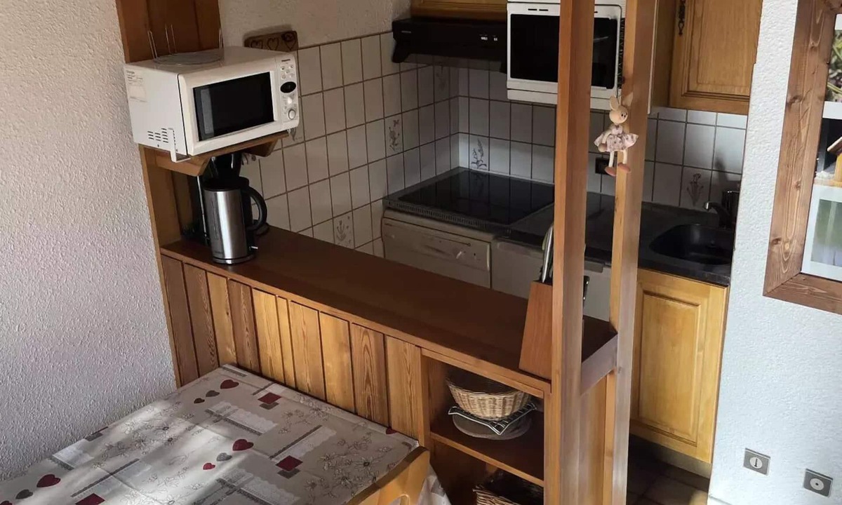 Bessans Apartment | 2-room apartment with a mezzanine - sleeps 6