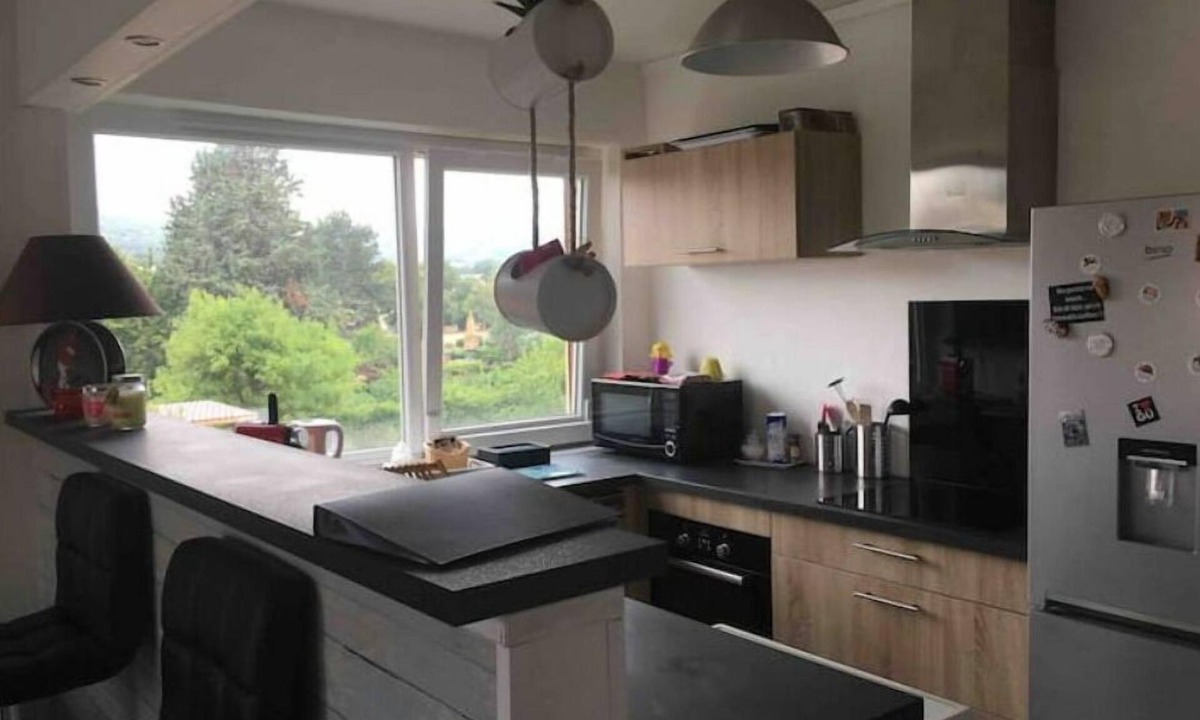 Devant-les-Ponts Apartment | 2 Rooms Quiet area Free parking