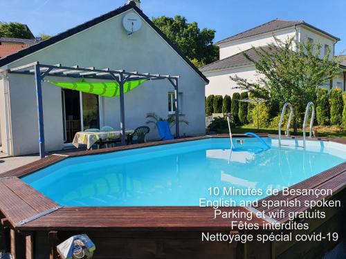 Montfaucon House | 2 vraies chambres privées chez l habitant au calme dans villa de campagne plain-pied 105m2 avec piscine à Montfaucon
