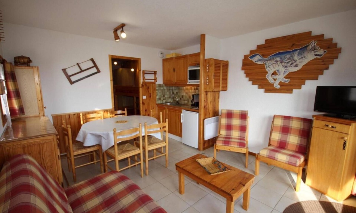 Les Saisies Apartment | 200m from resort center, 1st floor, view ski slopes, balcony, tv, 30m², Les Saisies