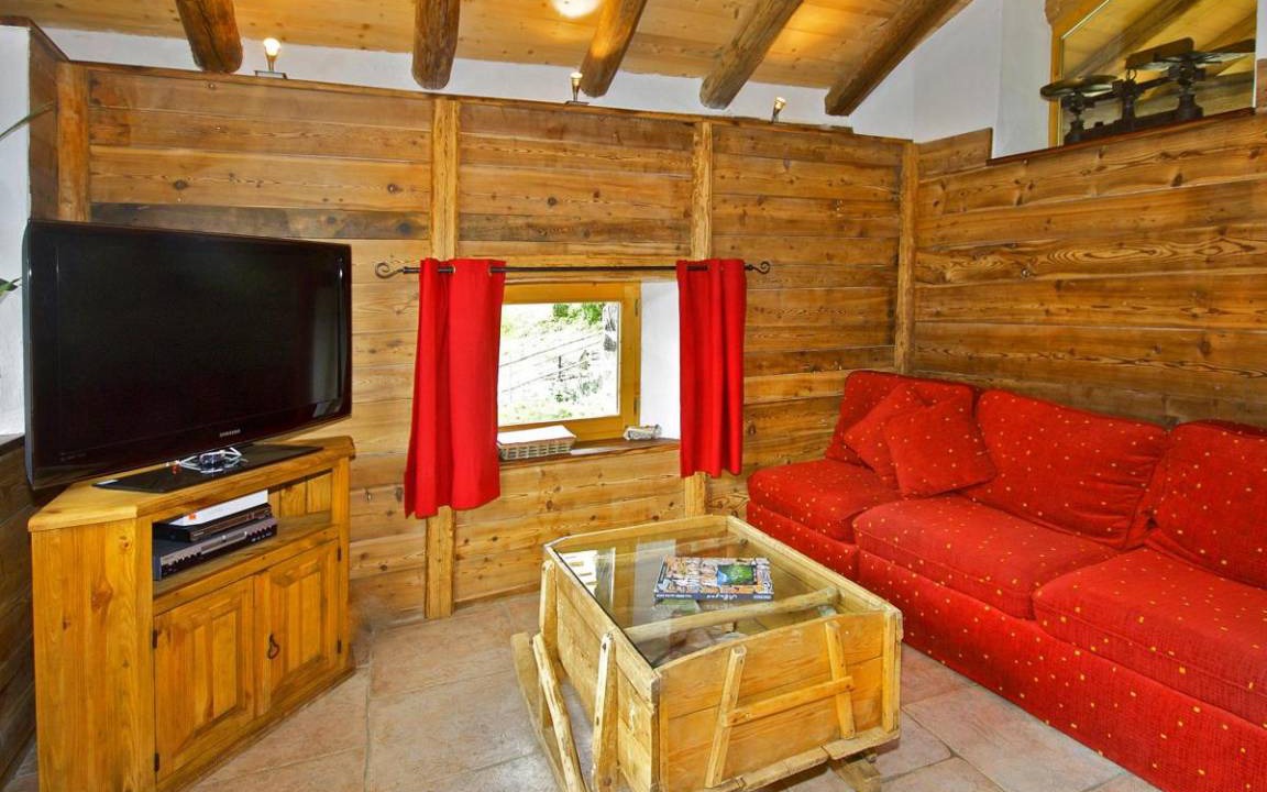 Peisey-Nancroix Ski Chalet | 230 m² Chalet ∙ 7 bedrooms ∙ 15 guests