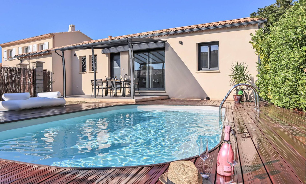 Violes House | 3 bedroom accommodation in Violès