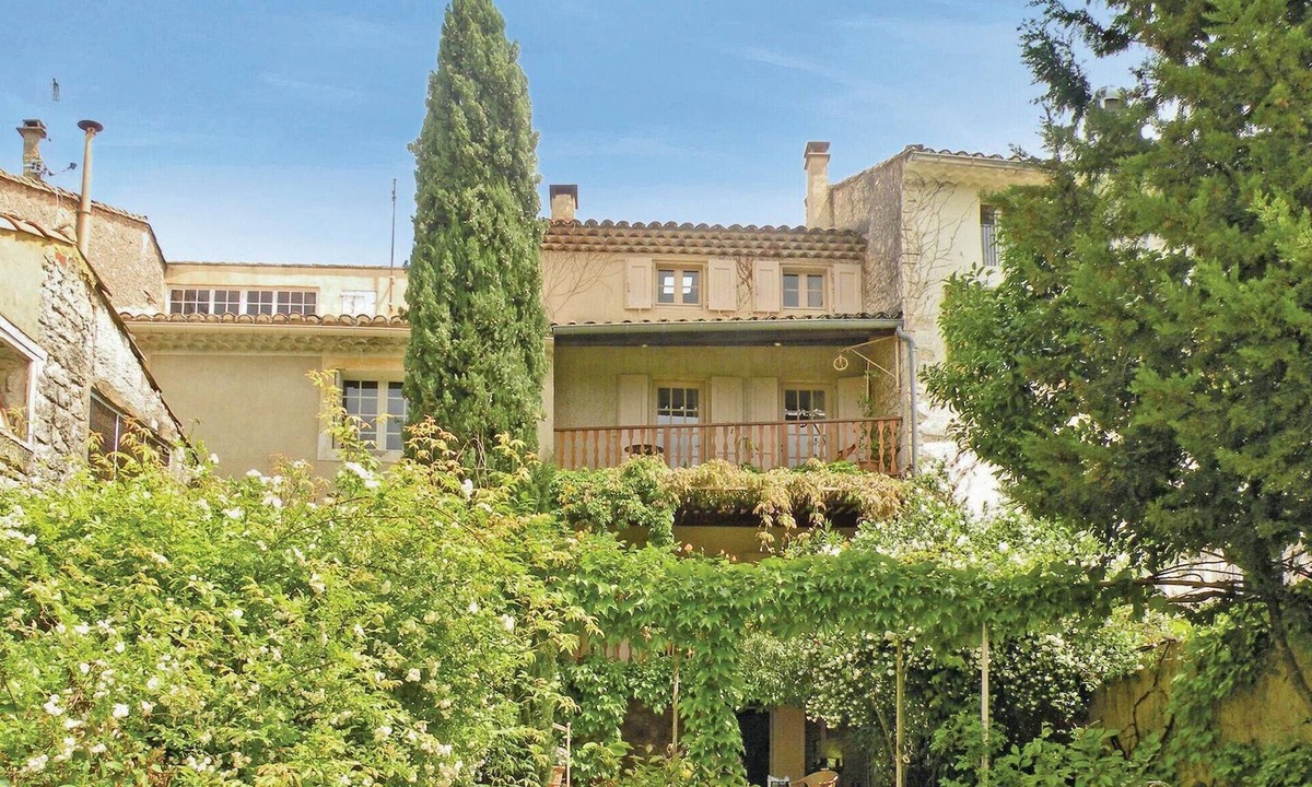 Saint-Didier House | 3 bedroom lovely home in St Didier