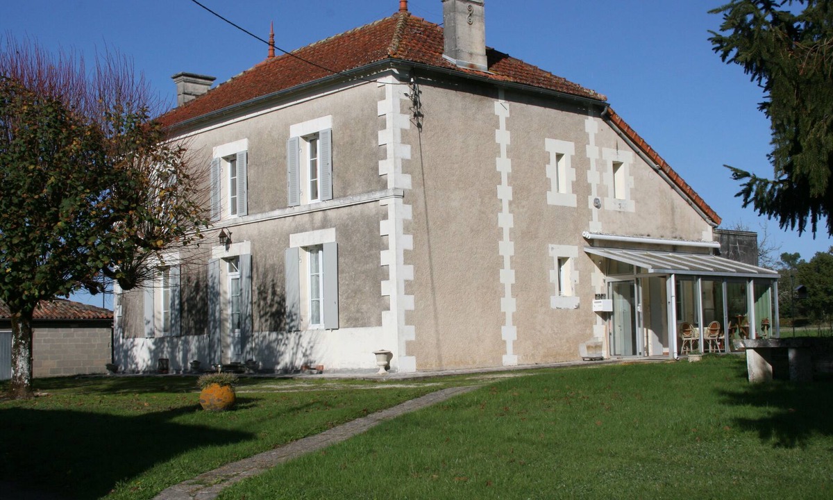 Rouffignac House | 3* family house, sleeps 9, ideal for a quiet vacation with family and friends