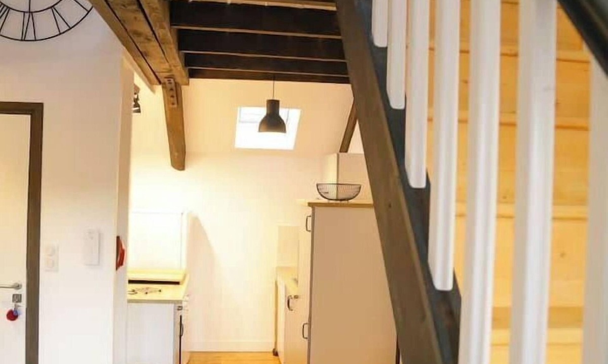 Saint-Flour Apartment | 3-star city center duplex