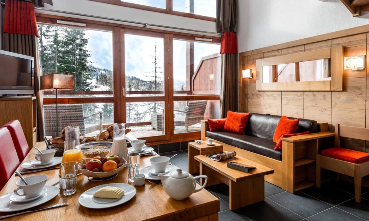 Arc-1600 Apartment | 300m from resort center, swimming pool, sauna, hammam, terrace, balcony, tv, ski locker, 45m²