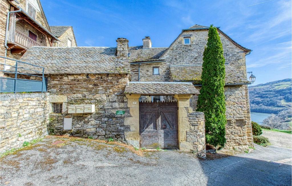 Castelnau-de-Mandailles House | 4 Bedroom Stunning Home In Castelnau D Mandailles