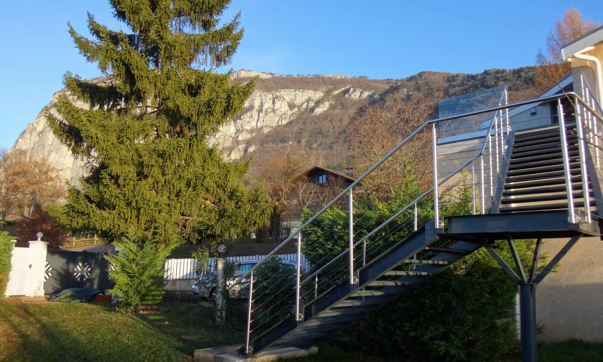 Collonges-sous-Saleve Apartment | 4 stars - High standing air conditionned apartment, heated swimming pool, Geneva