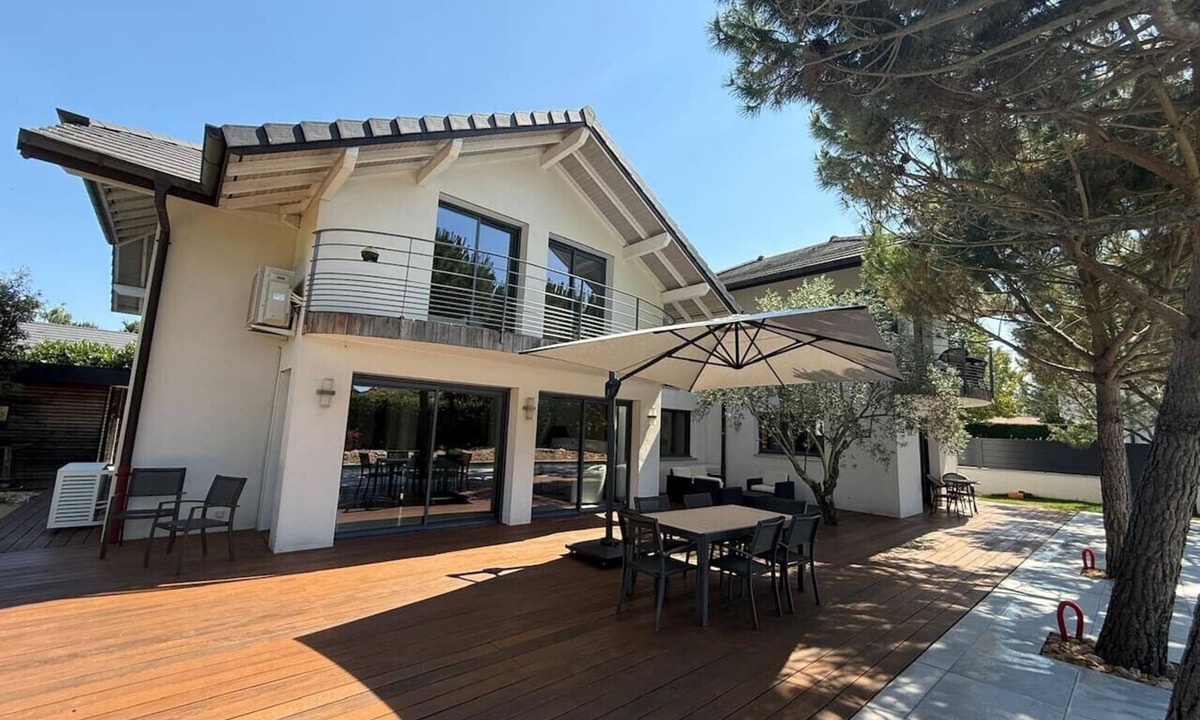 Veigy-Foncenex Villa | 4BR Villa w/Pool & Garden, 20 min to Geneva Centre
