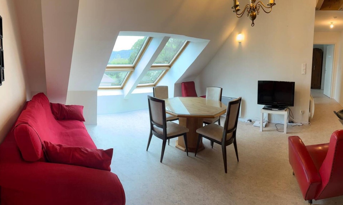 Saint-Francois d'Assise Apartment | 500 metres from the exhibition centre, large apartment with fitted kitchen