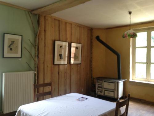 Saint-Sauveur House | A l'orée de soi - Chambres d'hôtes éco responsables au pied des Vosges - Maison forestière de la Soie