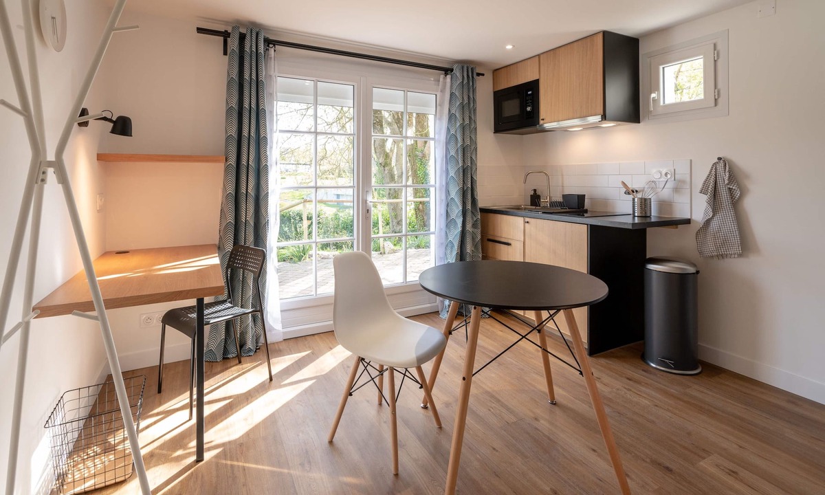 La Roche-sur-Yon Apartment | A little bit of greenery and calm in the middle of the city! The 2nd.