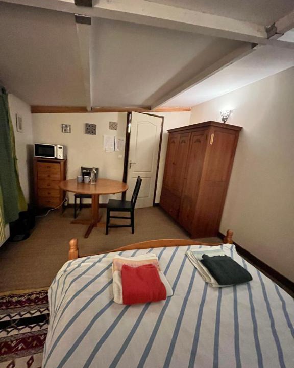 Vitry-sur-Seine House | A room and garden close to Paris