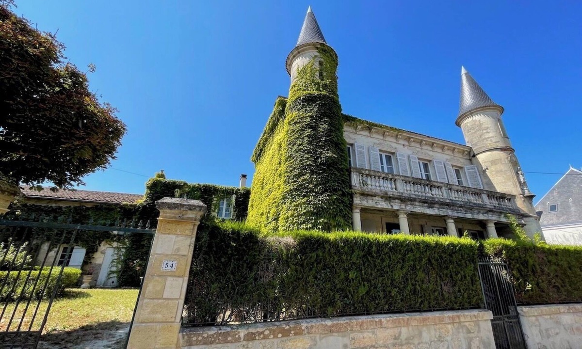 Saint-Christoly-Medoc Other | A Timeless Château in the Heart of the Médoc