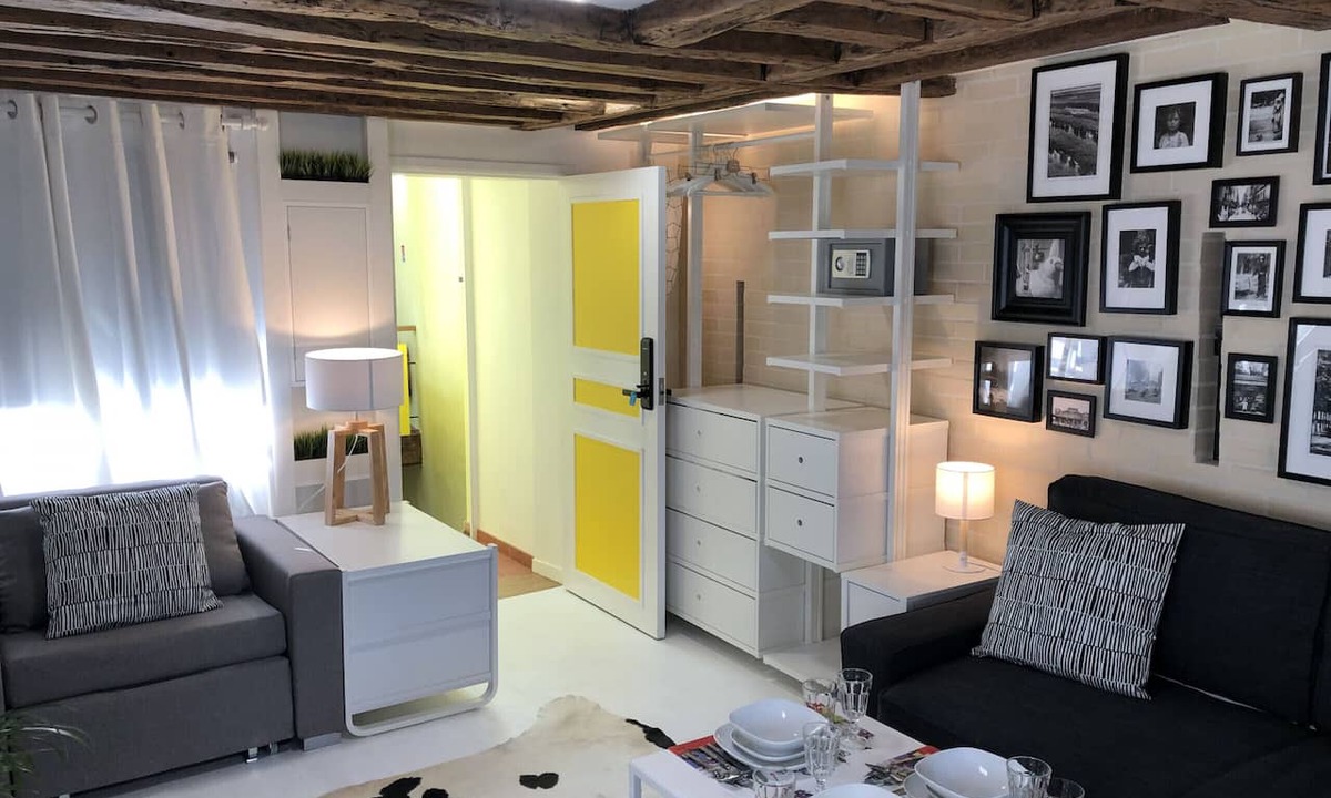 3rd Arrondissement Apartment | A5G Skyglass