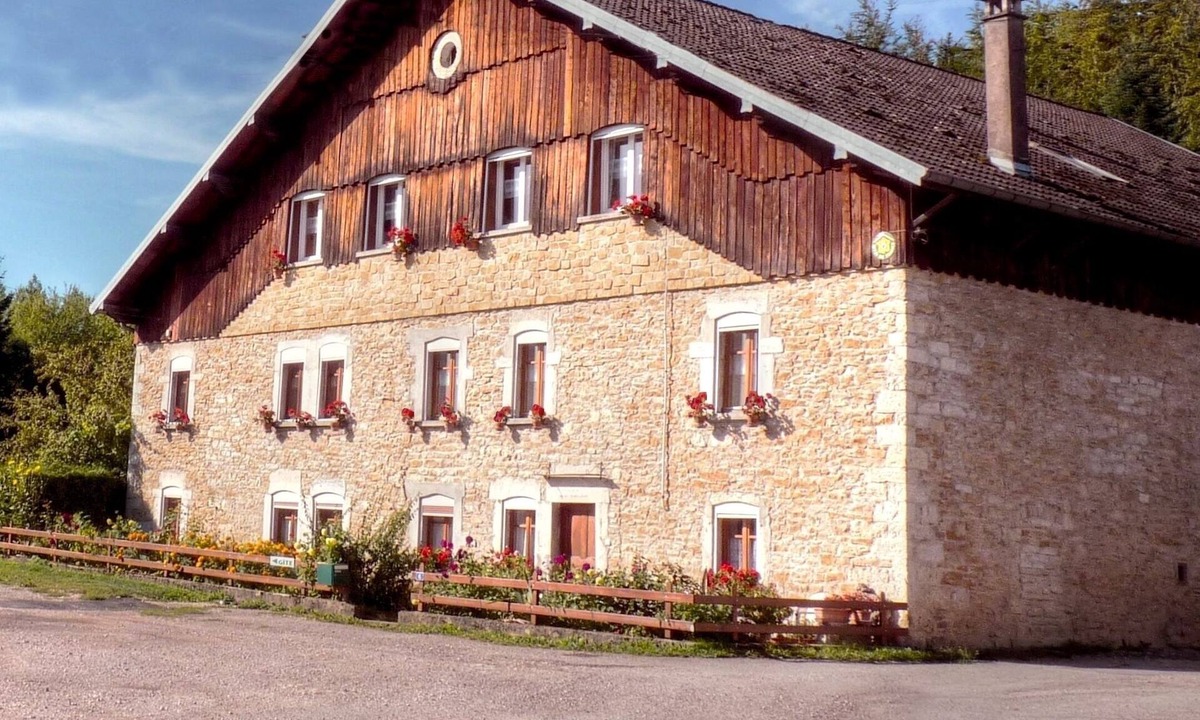 Belleherbe House | Accommodation on the 1st floor of our old Comtoise farmhouse