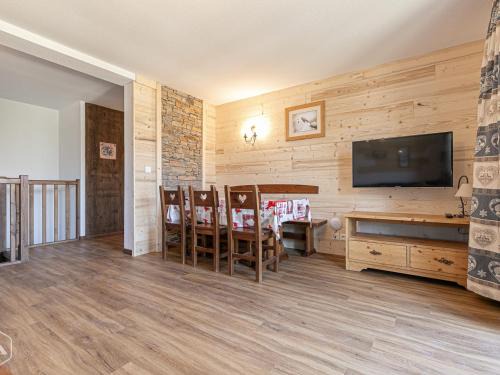 Aussois Apartment | Agréable Duplex pour 6 Pers. à Aussois avec WIFI, Balcon et Ascenseur - FR-1-508-5