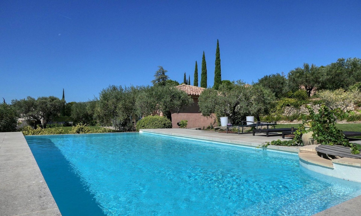 Bedoin House | Air-conditioned 4-person villa with private heated pool