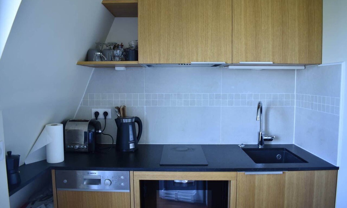 Quartier Saint-Ambroise Apartment | Amazing 1BD Sun-filled Studio Apartment in Paris!