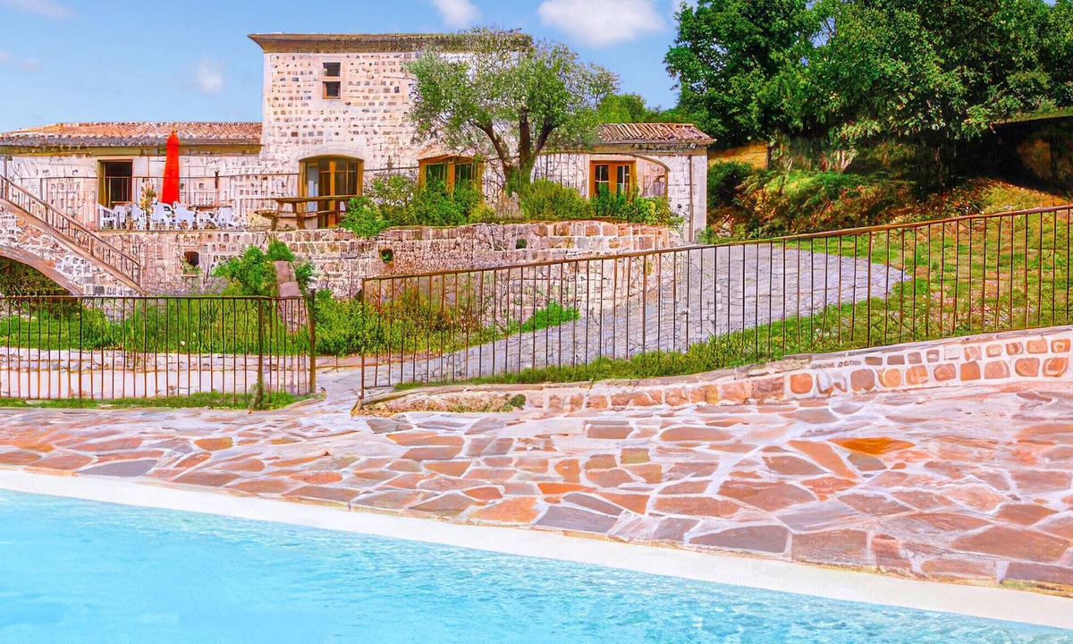 Saint-Cirgues-de-Prades House | Amazing home in St Cirgues de Prades