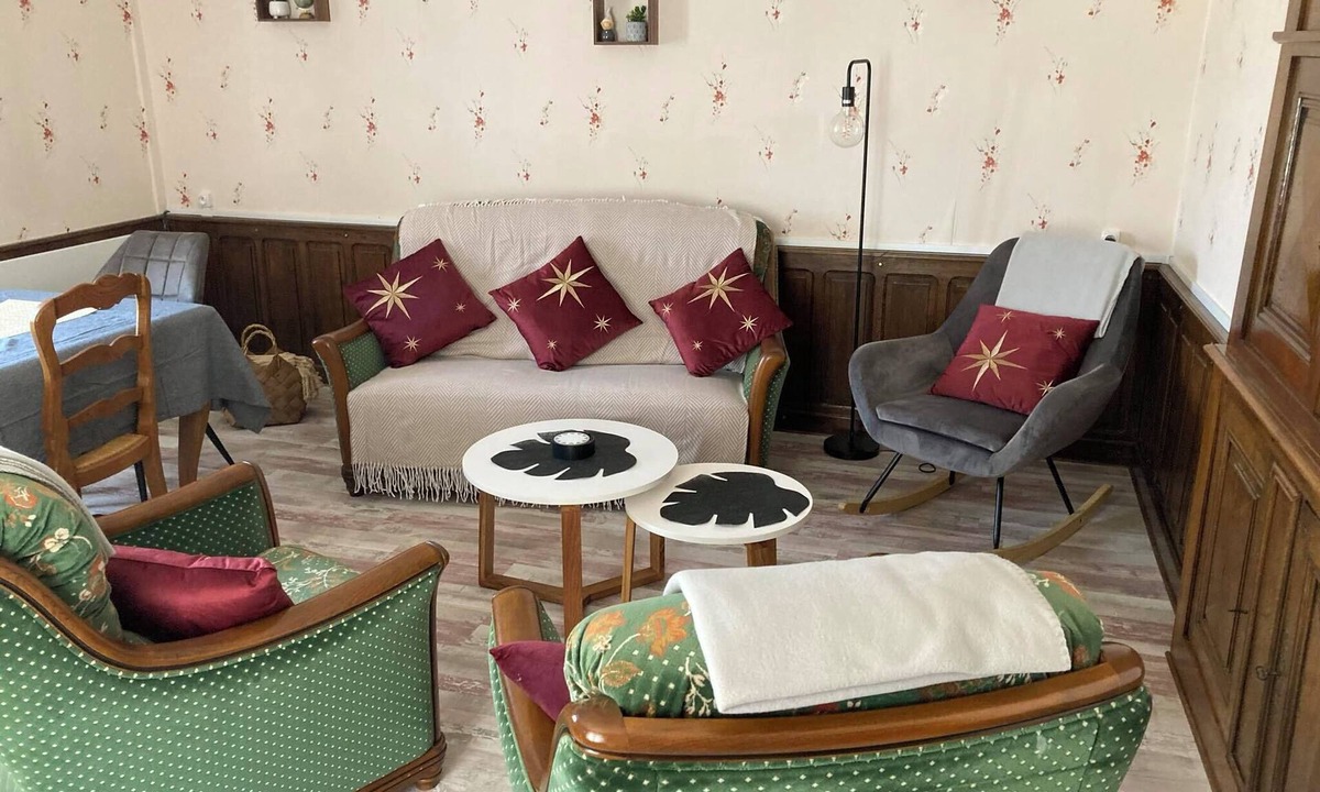 Pusy-et-Epenoux House | Ancienne Ferme Rénovée à 5 Minutes de Vesoul Avec Salle de jeu