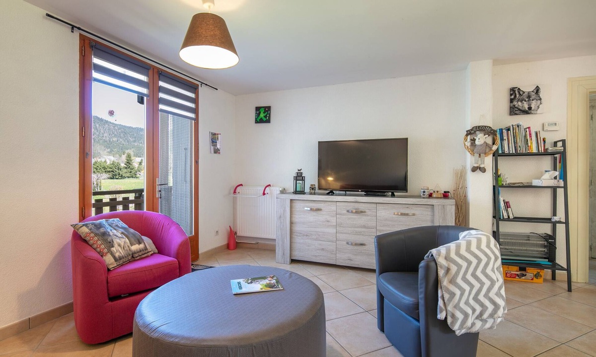 Autrans Apartment | Apartment Les Ptits Loups, Autrans-Méaudre en Vercors, mountain view, private terrace and garden