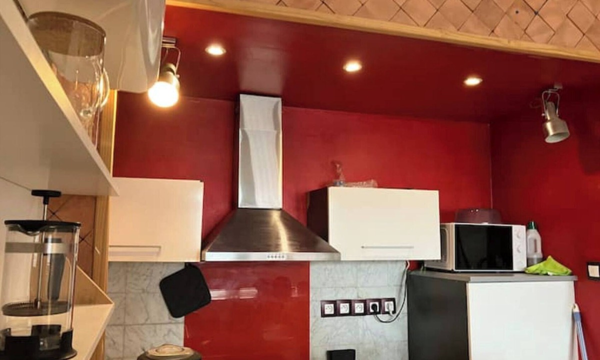Toulouse East Apartment | Apartement in Toulouse station, metro.
