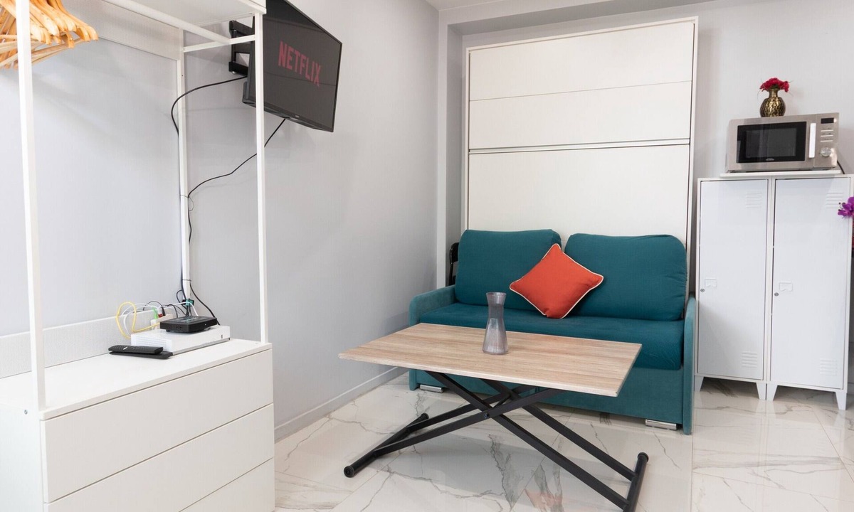 Gentilly Apartment | Apartment 'Calme Elegant – Rer B – Paris' with Wi-Fi