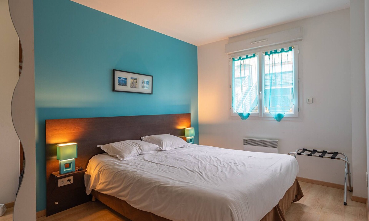 Saint-Simon-de-Bordes Apartment | Apartment 'Le Clos Du Champ De L'Amour - Ile D'Aix' with Private Pool, Wi-Fi and AC