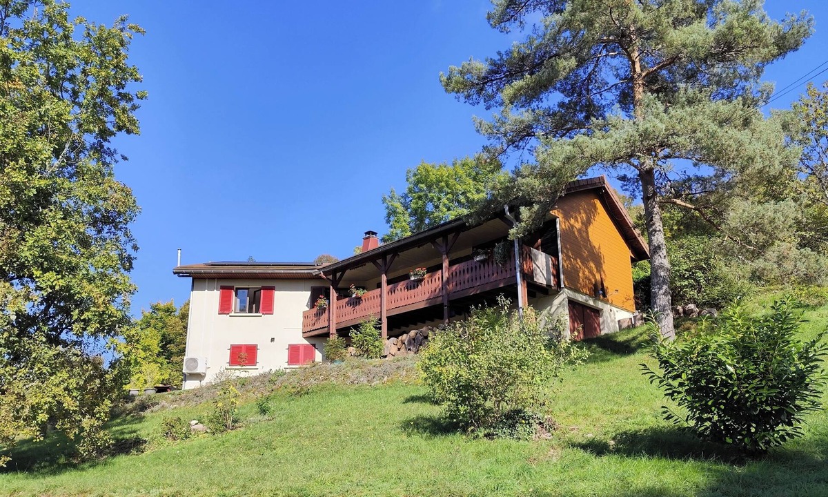 Ponthoux Apartment | Apartment in chalet house Haut Jura
