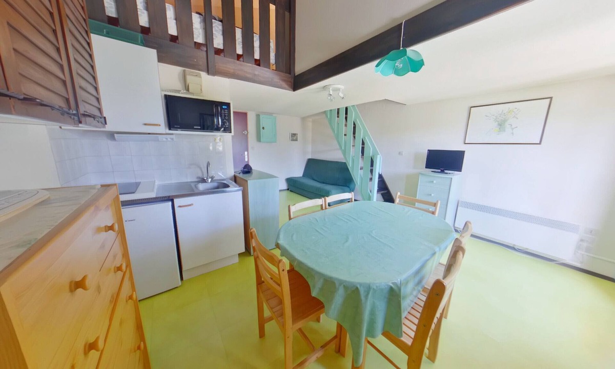 Premanon Apartment | Apartment in Prémanon center - 6 guests