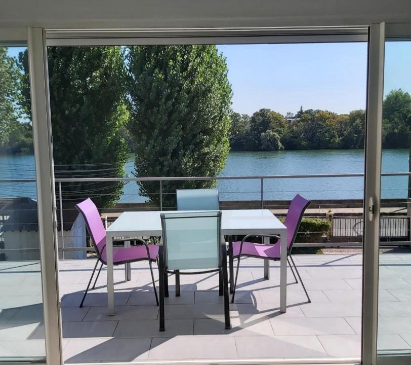 Villeneuve-le-Roi Apartment | Apartment L'Aquarius