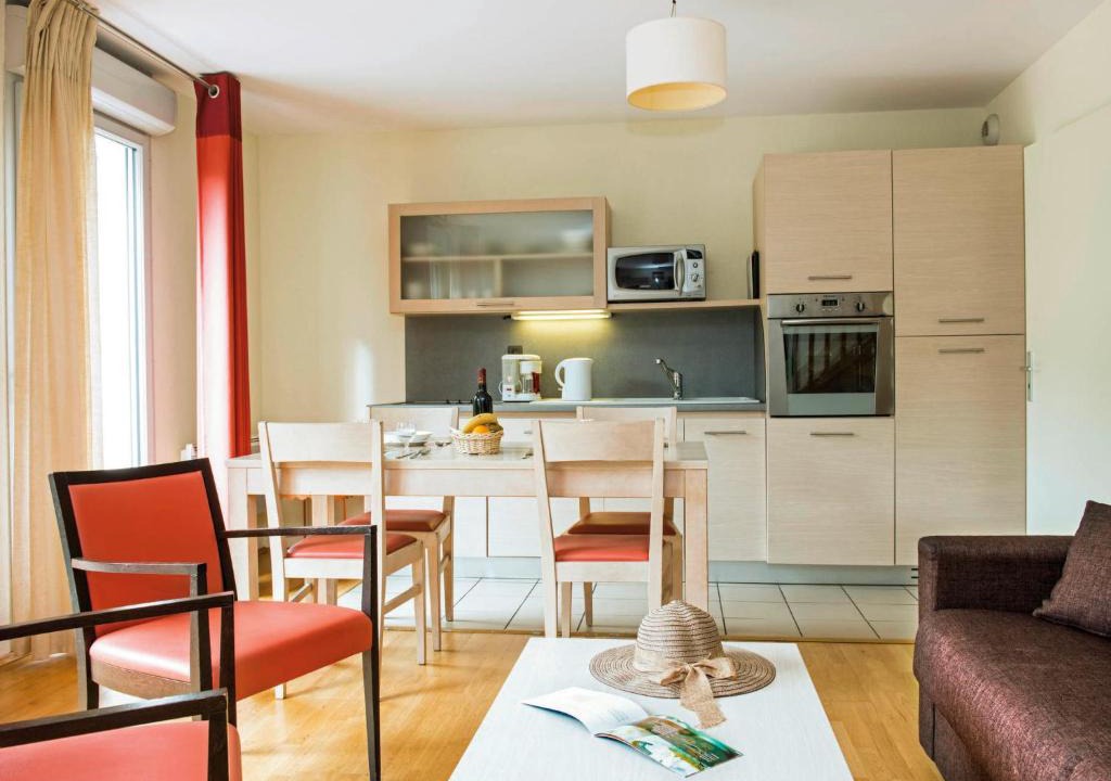 Divonne-les-Bains Apartment | Apartment La Villa du Lac 3 pièces duplex 6 pers- - DLB10