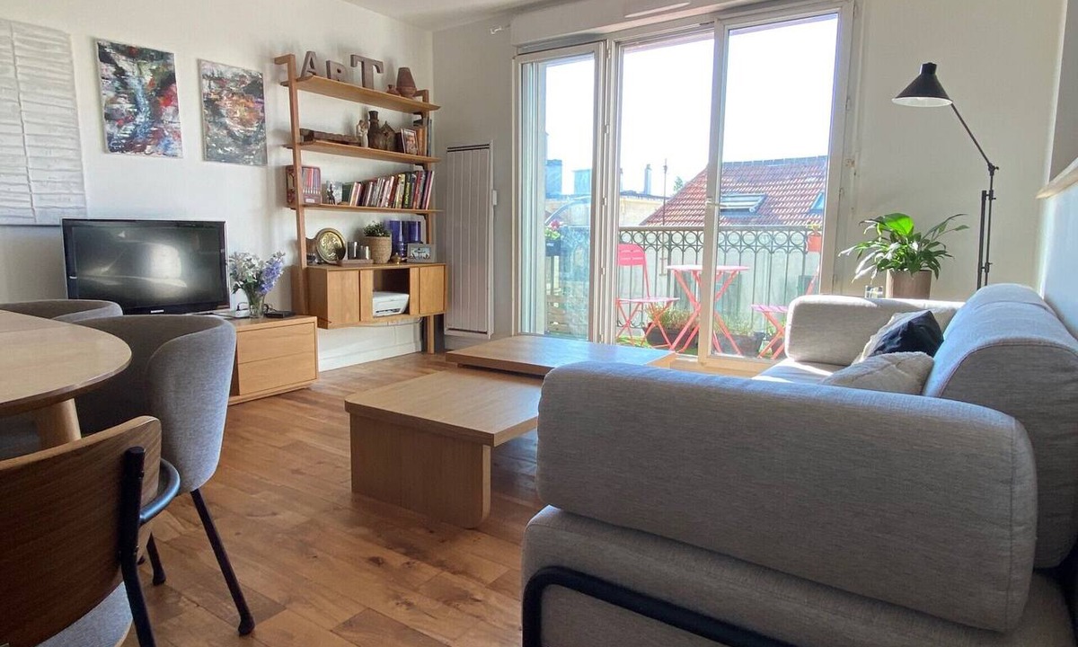 Les Viselets Apartment | Apartment Listings - Near Paris, Bois de Vincennes, the banks of the Marne, and Disneyland