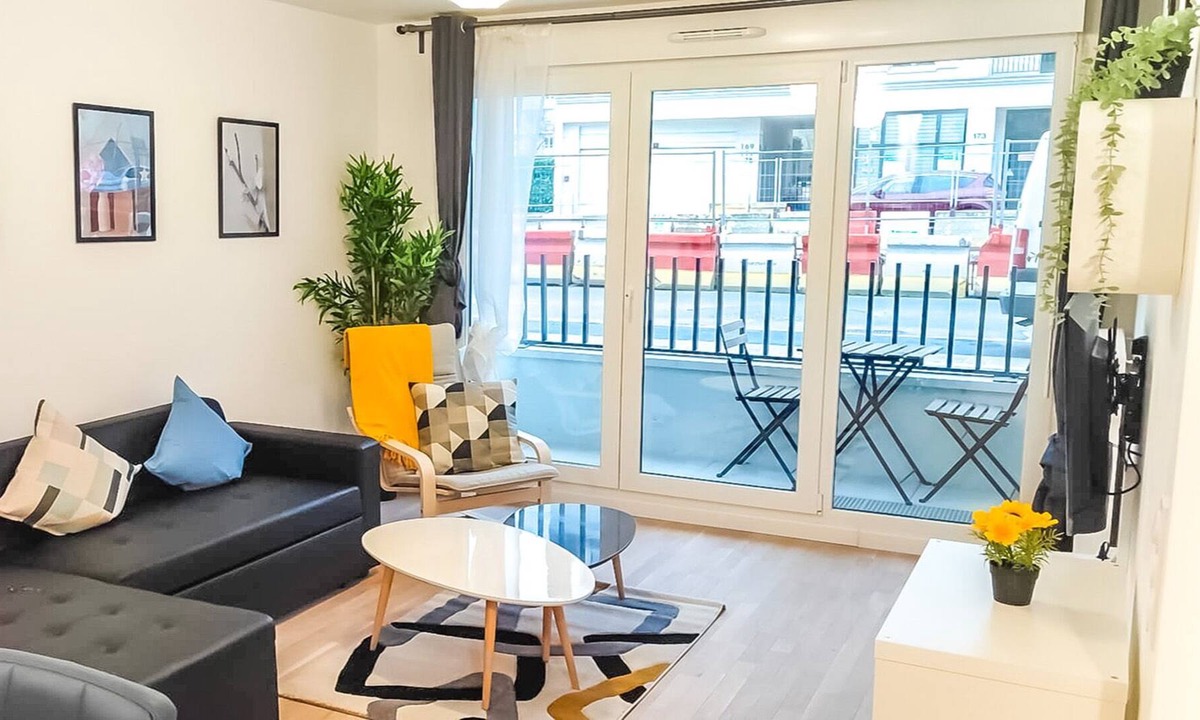 Chatenay-Malabry Apartment | Apartment near University Saclay and Paris-Orly by Servallgroup