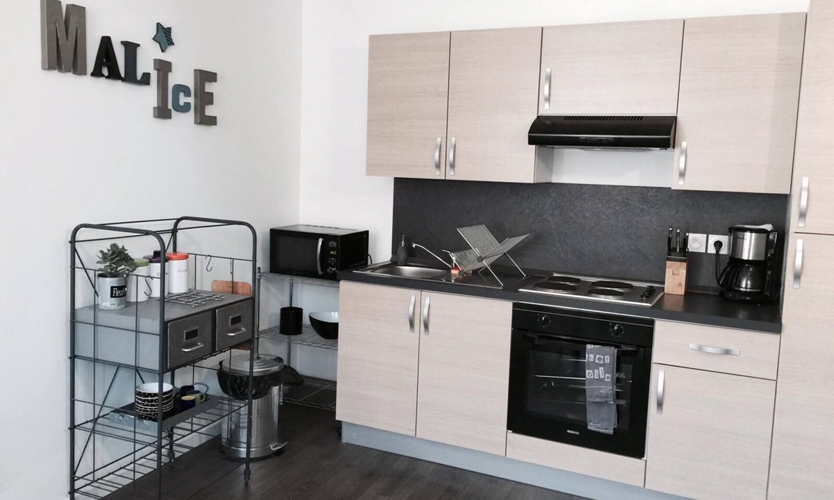 Bourg-les-Valence Apartment | Apartment-Private Bathroom-Crussol