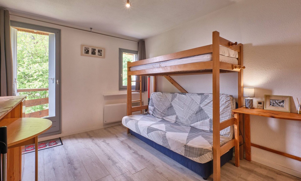 Prapoutel Apartment | Apartment 'Prapoutel Pied Des Pistes' with Mountain View and Balcony