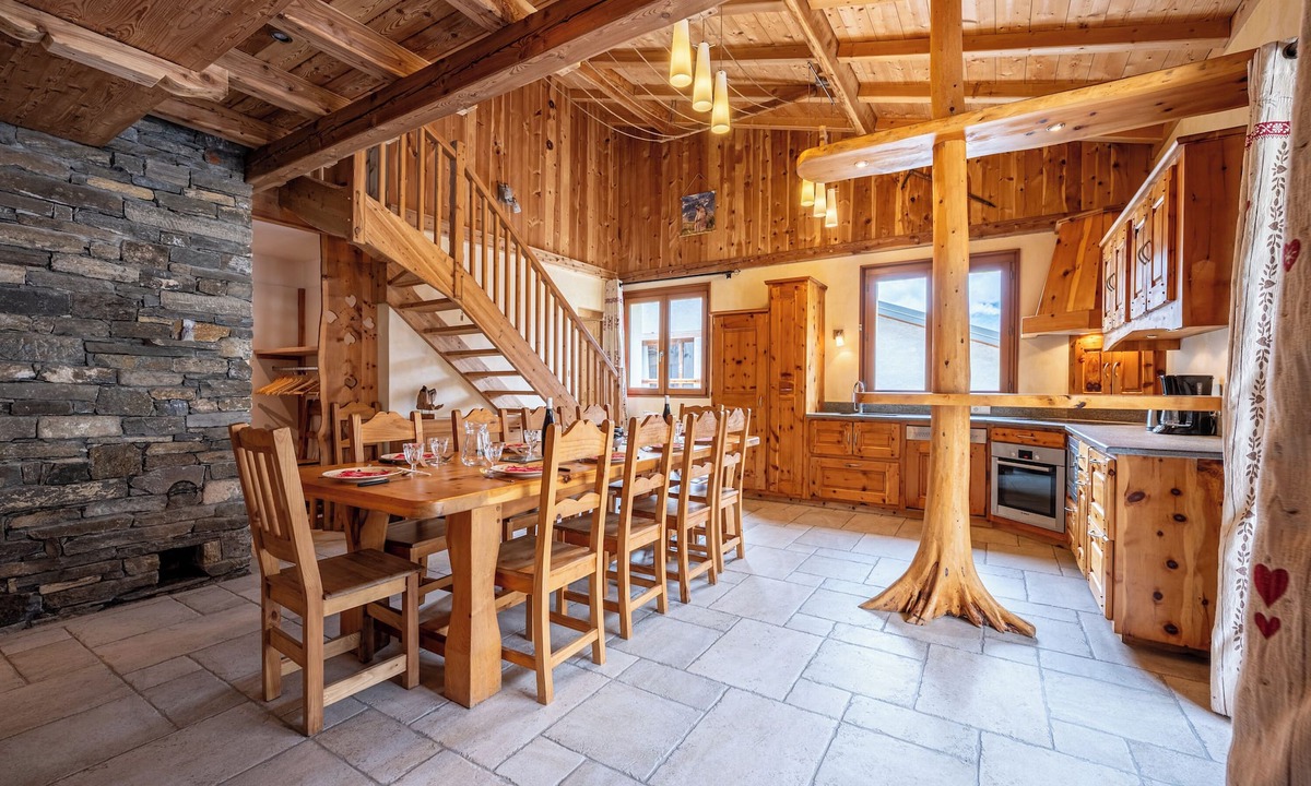 Val Cenis Apartment | Apartment 'Savine' with Mountain View, Balcony and Wi-Fi