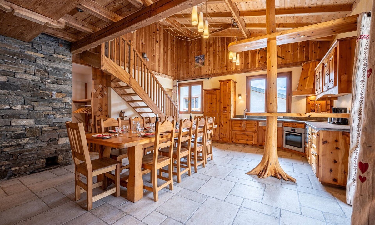 Val Cenis Apartment | Apartment 'Savine' with Mountain View, Balcony and Wi-Fi