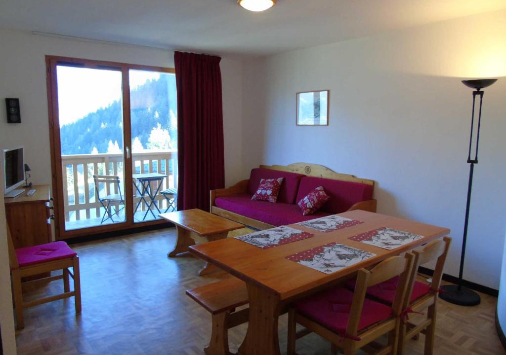 Valfrejus Apartment | Appart cosy 4 pers à Valfréjus, animaux admis, parking - FR-1-561-19
