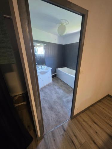 Moulins Apartment | Appartement 1 chambre n13