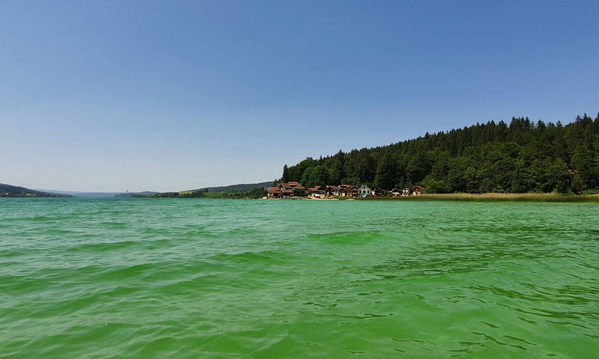 Montperreux Apartment | Appartement au Bout du lac Chaon 8 Personnes